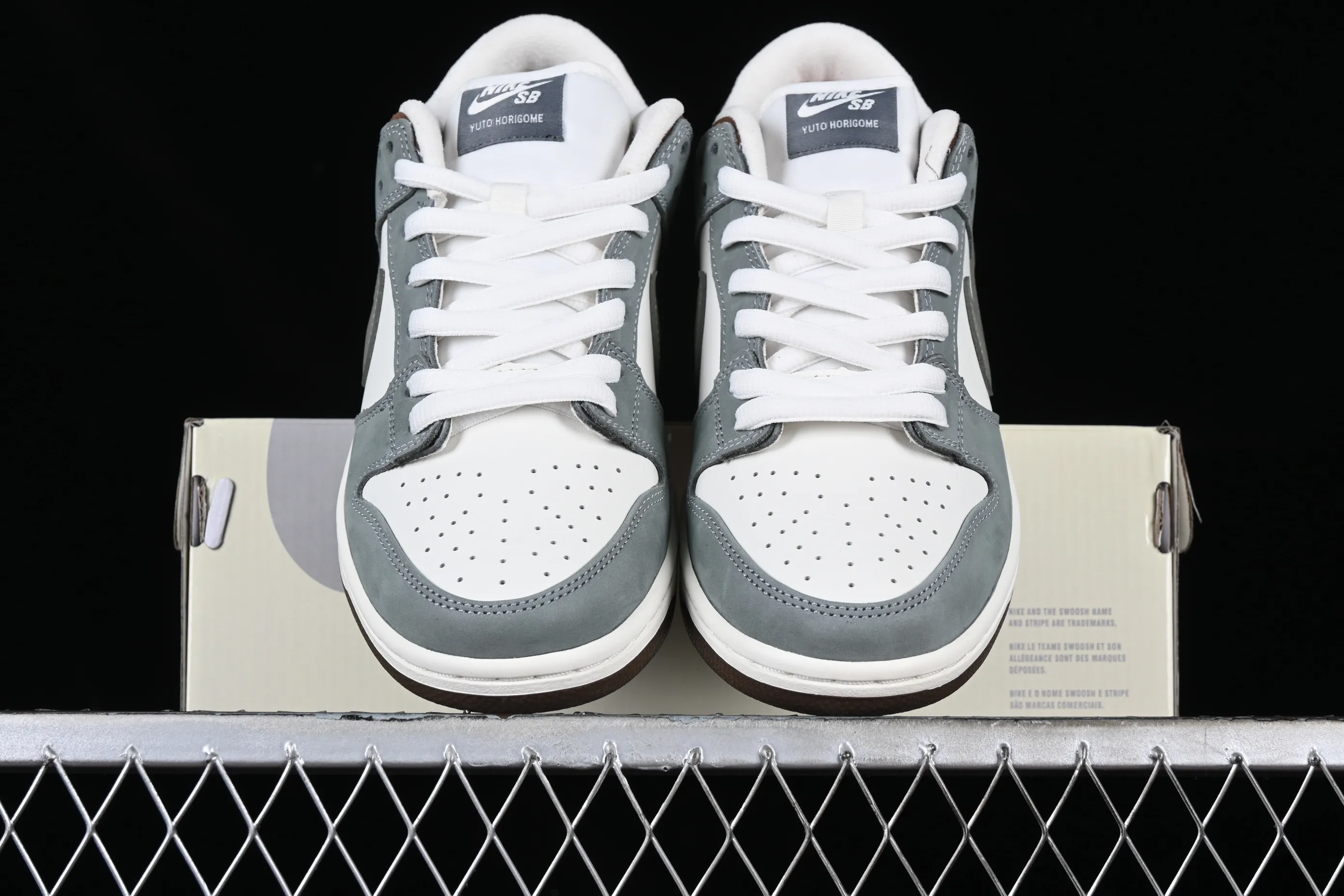 All categories Nk SB Dunk Series Nk SB Dunk Low low-top sneakers M version pure original Yuto Horigome x Nk SB Dunk Low joint model SB low-top casual sports skateboard shoes FQ1180-001